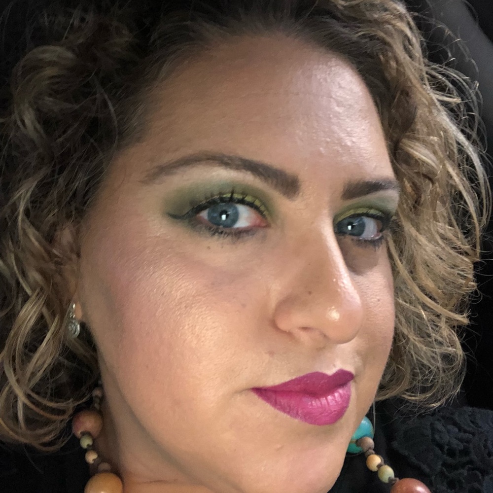 Meet your Posher, Amber